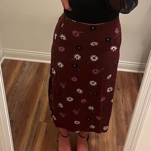 ASTR Floral Midi Skirt with thigh-high slit in Maroon. Size XS
